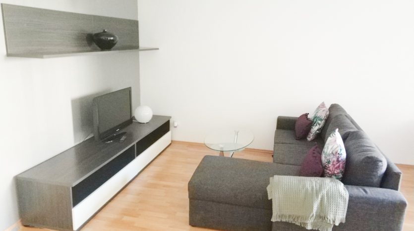 rent flat in Budapest long term