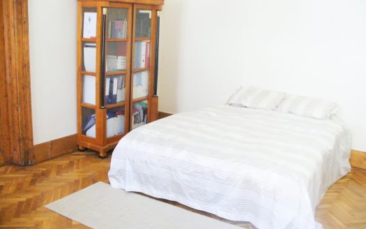 Perfect location in Budapest downtown- Eötvös street LIVING ROOM +3BEDROOMS!!