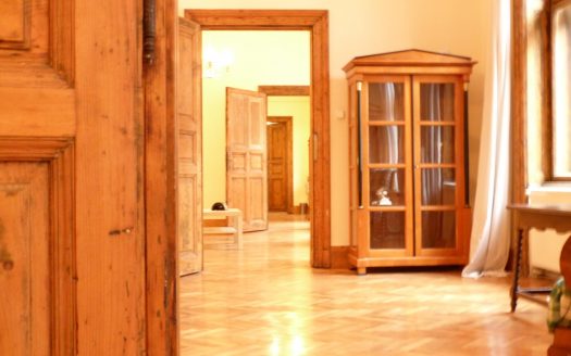 Perfect location in Budapest downtown- Eötvös street LIVING ROOM +3BEDROOMS!!