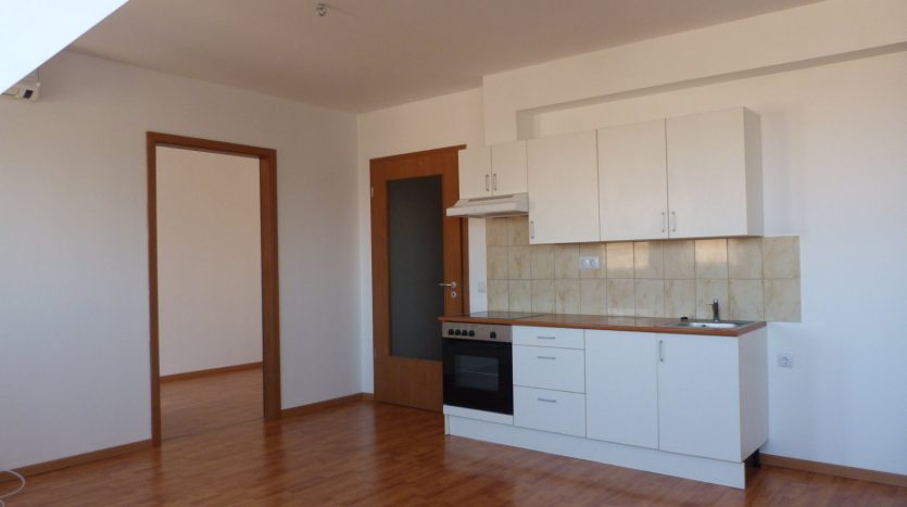 rent flat in Budapest for a long term